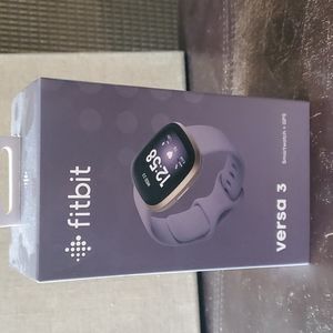 Fitbit Versa 3 Soft Gold with Thistle band